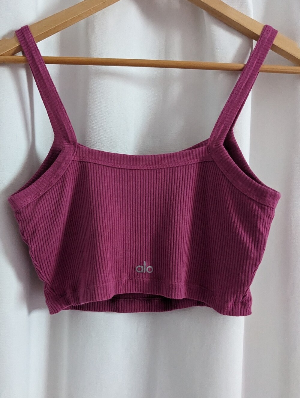 Alo Yoga Ribbed Cropped Knit Spaghetti Strap Logo Sports Bra Low Support Medium